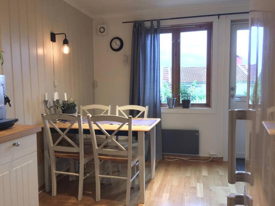 Cosy Flat For 4 Persons Apartment คริสเตียนซานด์ ภายนอก รูปภาพ